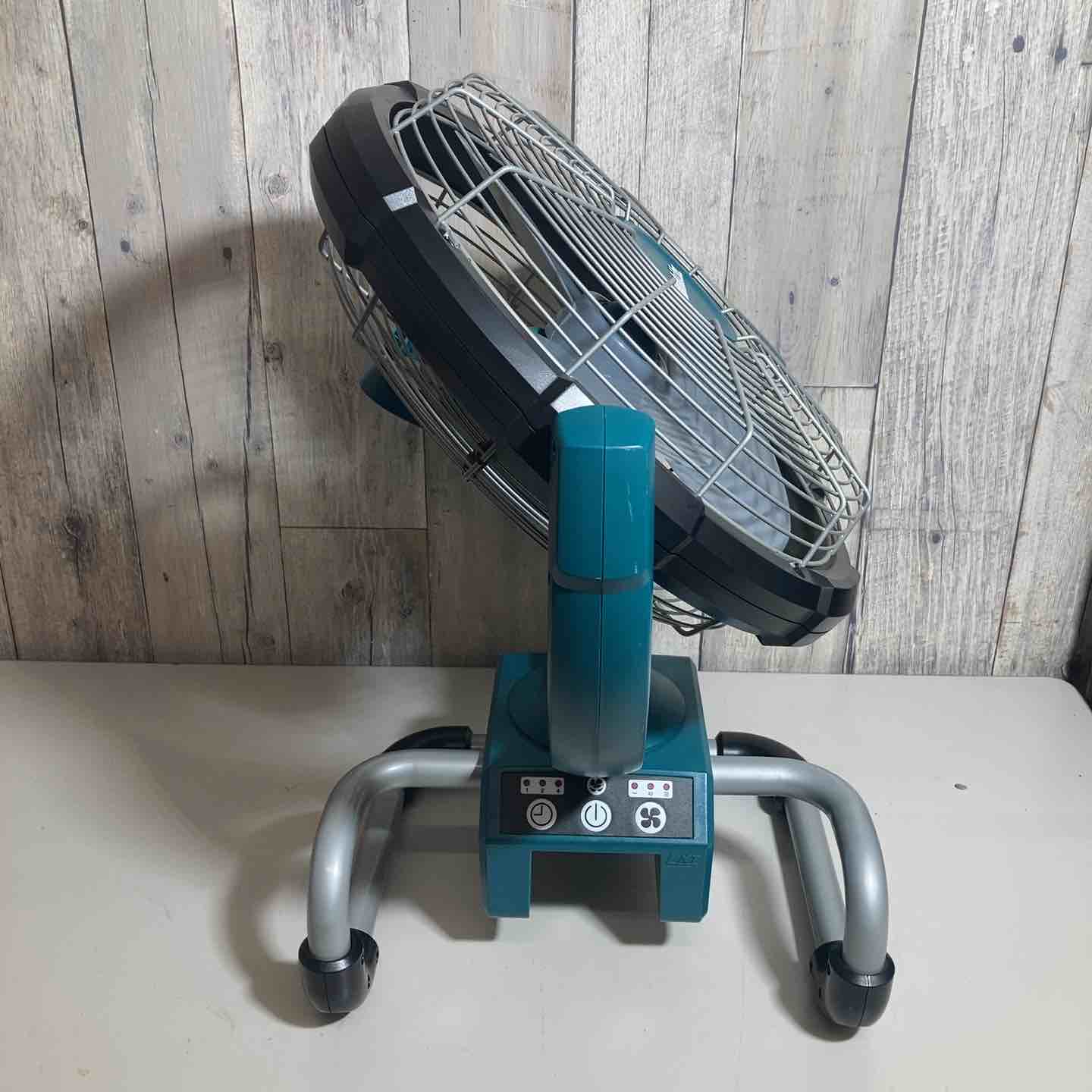 ☆マキタ(makita) 14.4/18Vコードレス産業扇 CF300DZ ACアダプタ付き