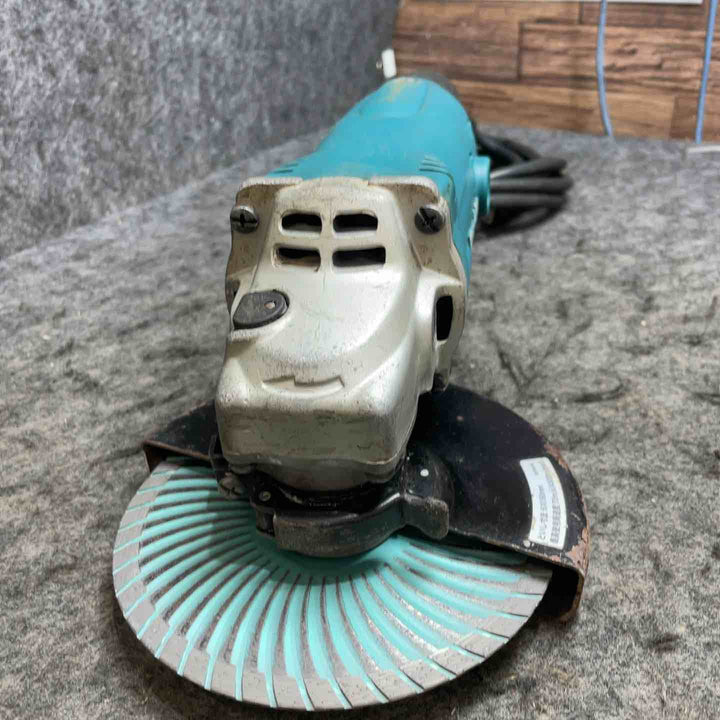マキタ(makita) 150mm電子ディスクグラインダ GA6021C【桶川店】