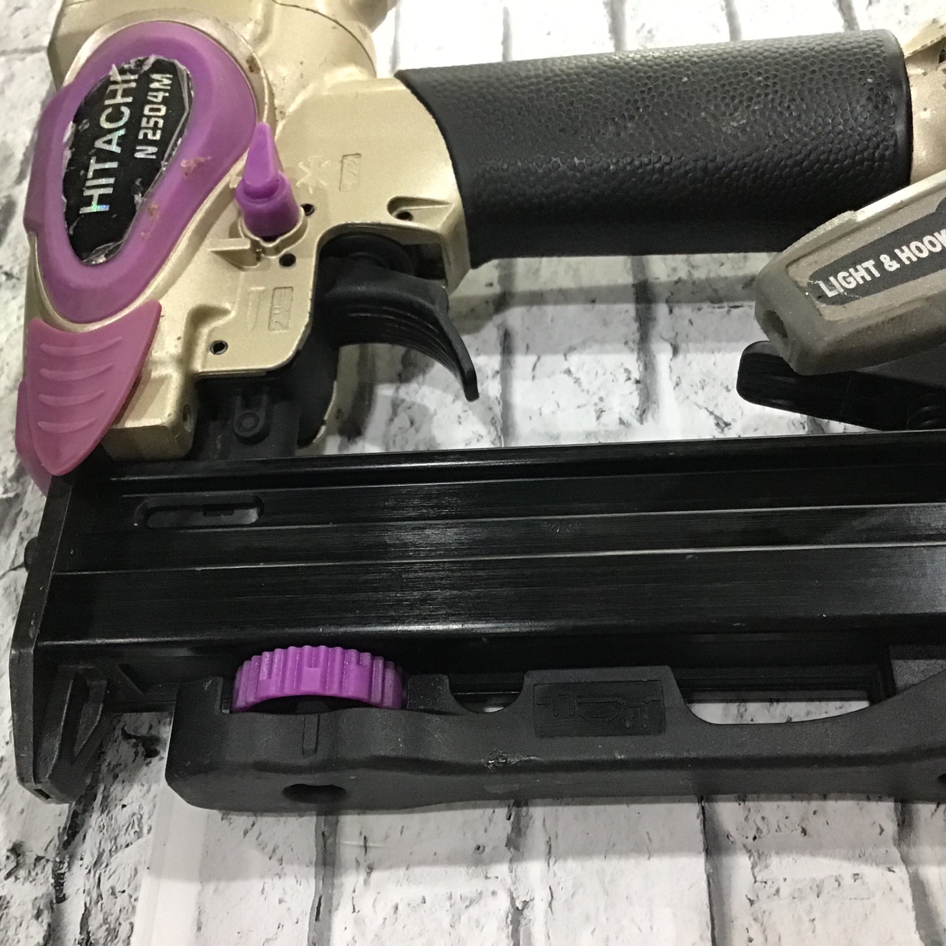 ☆ハイコーキ(HIKOKI ※旧:日立工機) 常圧エアタッカ N2504M【川口店