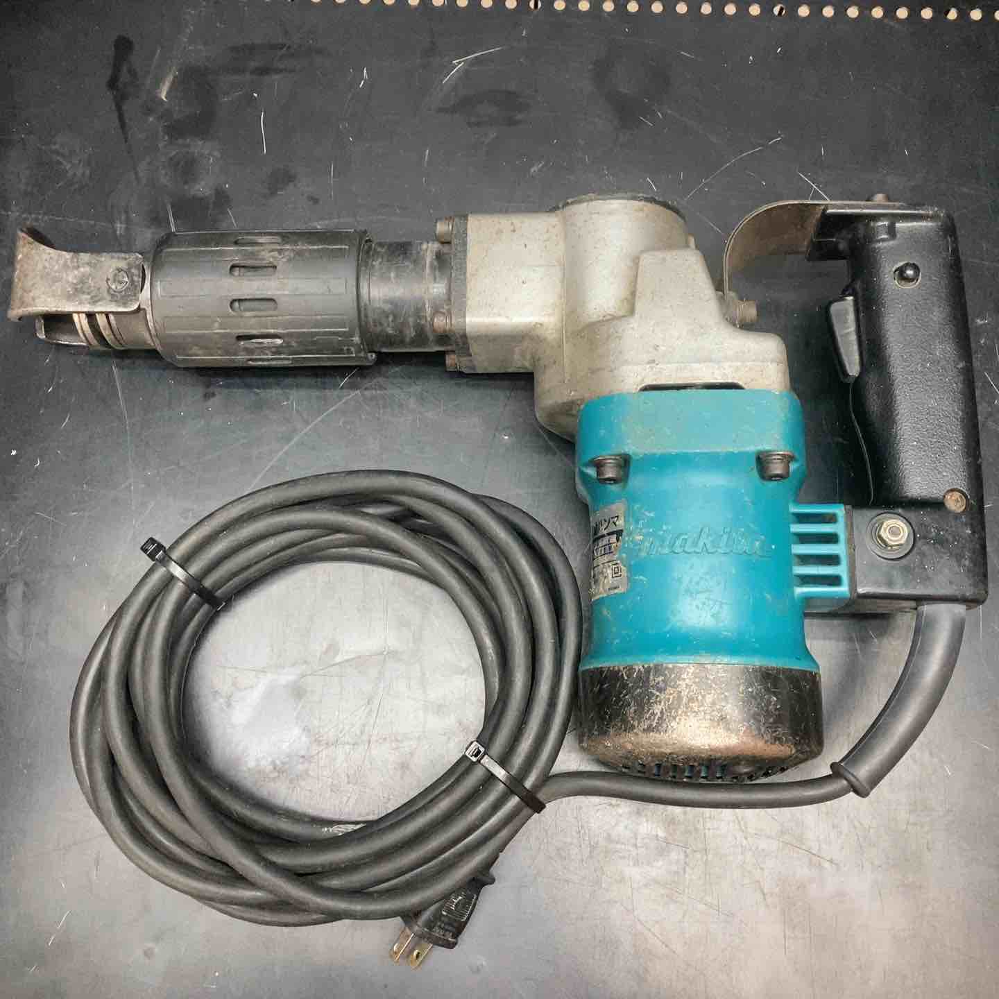 ☆マキタ(makita) 電動ハンマ HM0810 ハンドル無し【川越店】 – アクト
