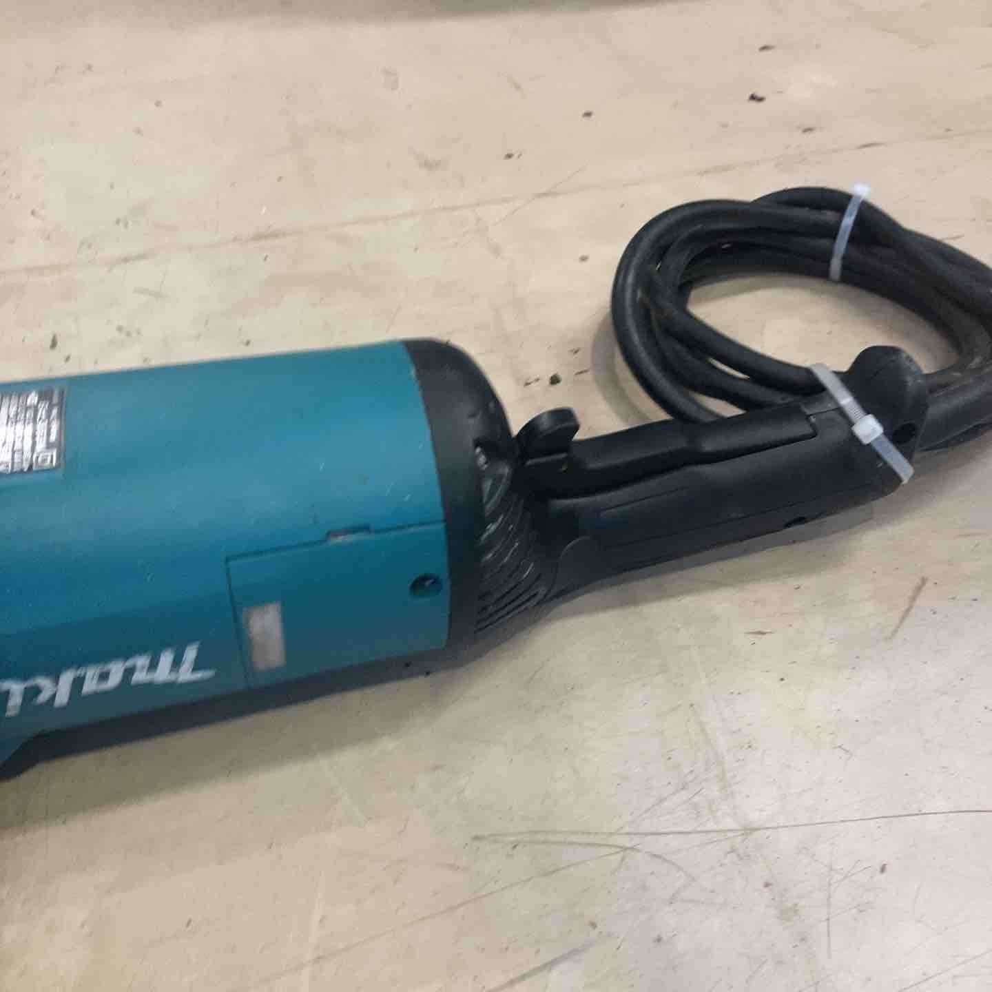 ◇マキタ(makita) 180mmディスクグラインダー GA7061【町田店