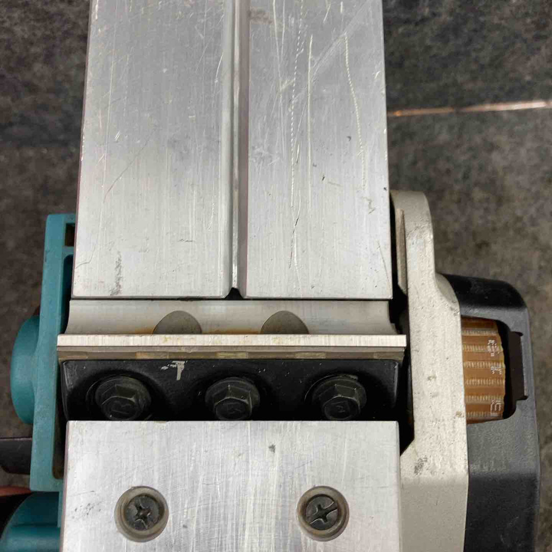 ◇マキタ(makita) 14.4Vコードレスカンナ KP140DZ【鴻巣店】