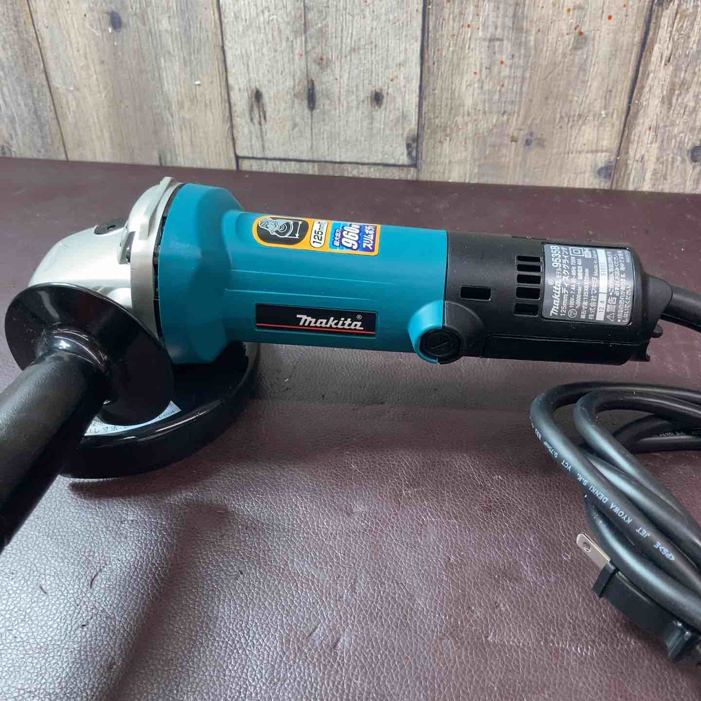 中古美品】 マキタ(makita) 125mm ディスクグラインダ 9535B 【東大和
