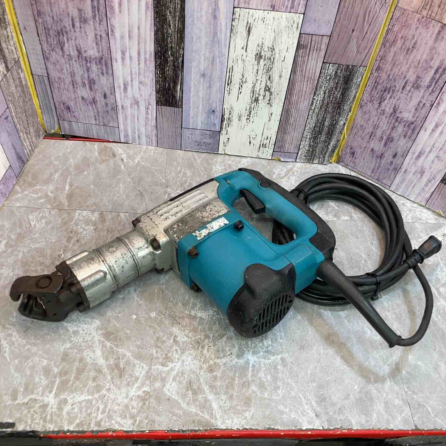 マキタ HM0830 電動ハンマ【リライズ野田愛宕店】【店頭取引限定】【中古品】1点限り早い者勝ち！ マキタ(makita)の電動ハンマー、HM0830をお持込み頂き買取させて頂き