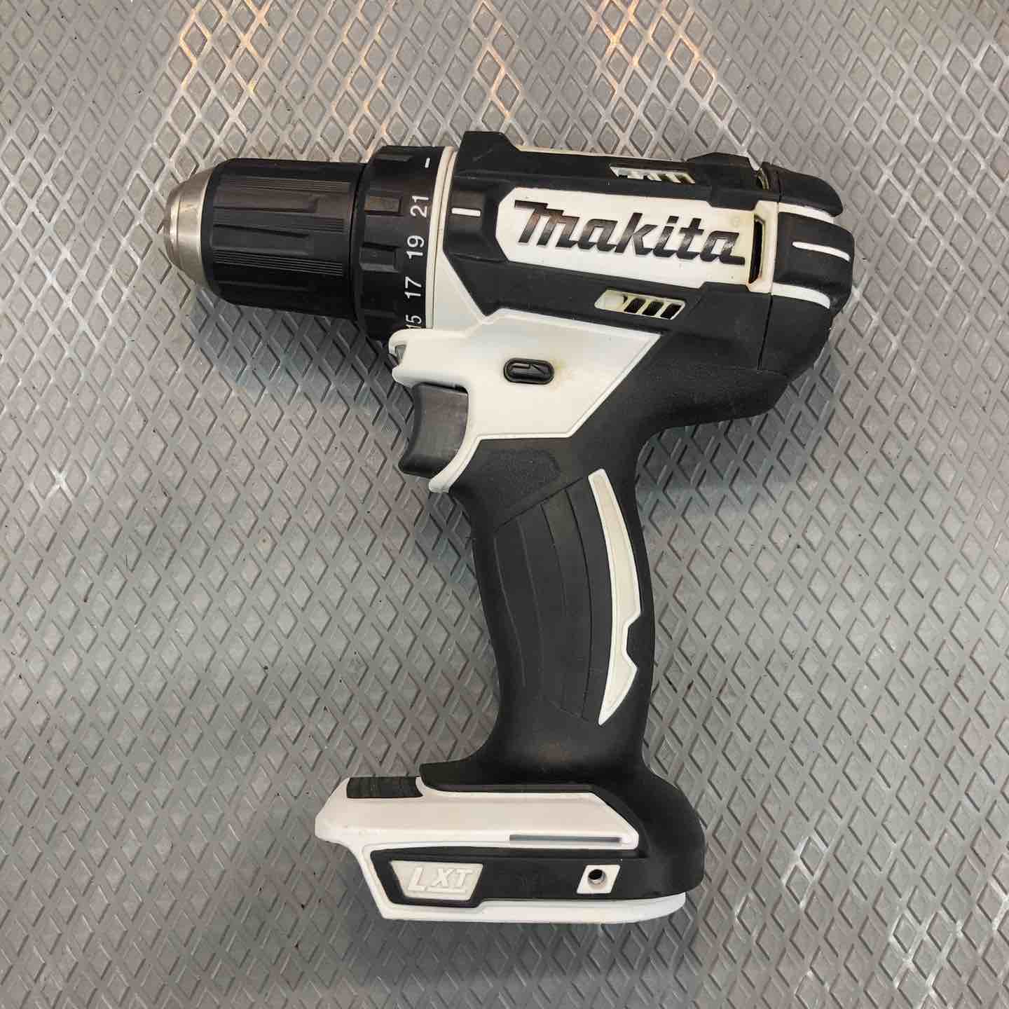 【中古品】マキタ Makita 充電式 18V ドリルドライバー XFD10（白） 本体のみ【USAマキタ製品】【所沢店】 中古品】マキタ Makita 充電式 18V ドリルドライバー XFD10（白） 本体