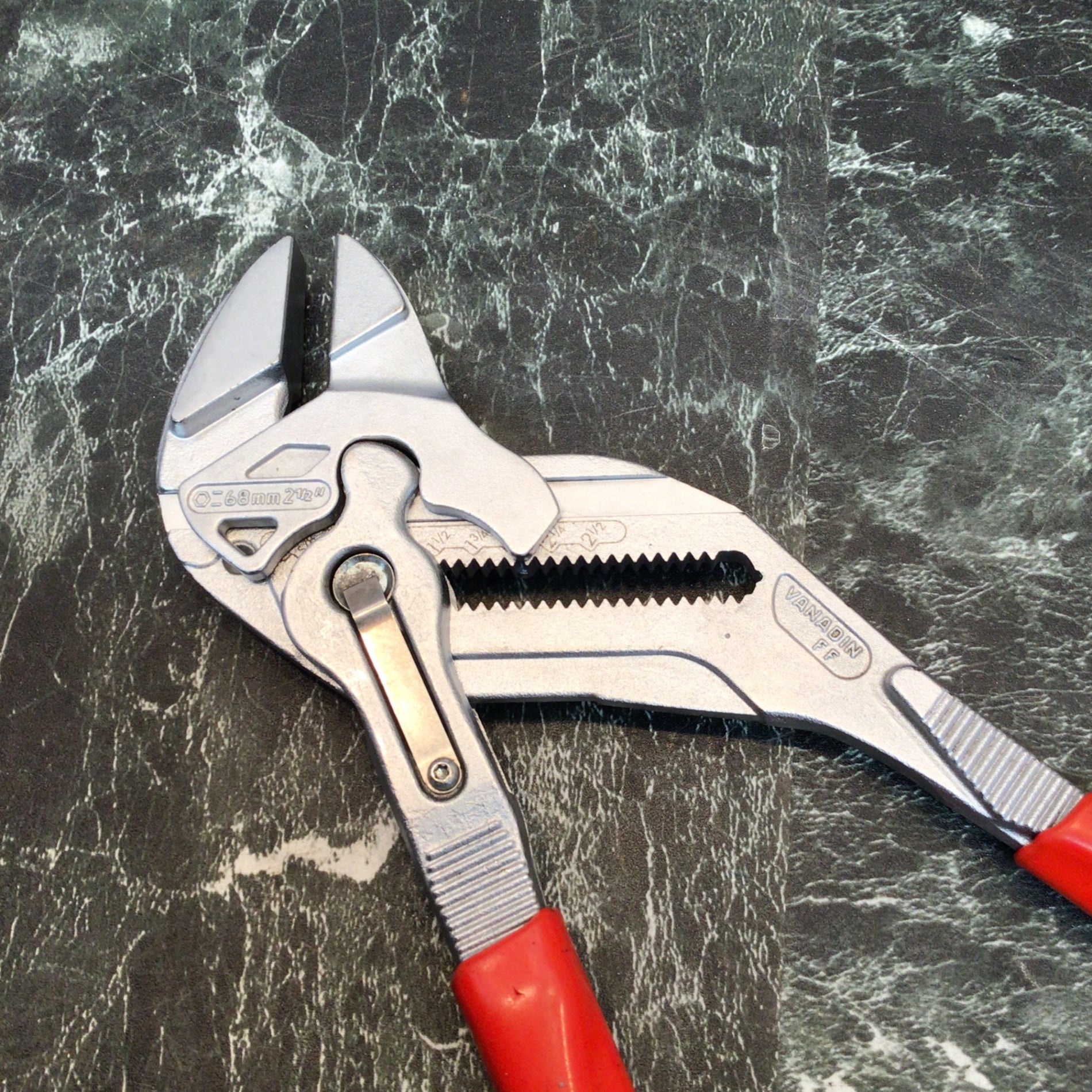 クニペックス プライヤーレンチ 300mm 8603300【八潮店】 – アクト