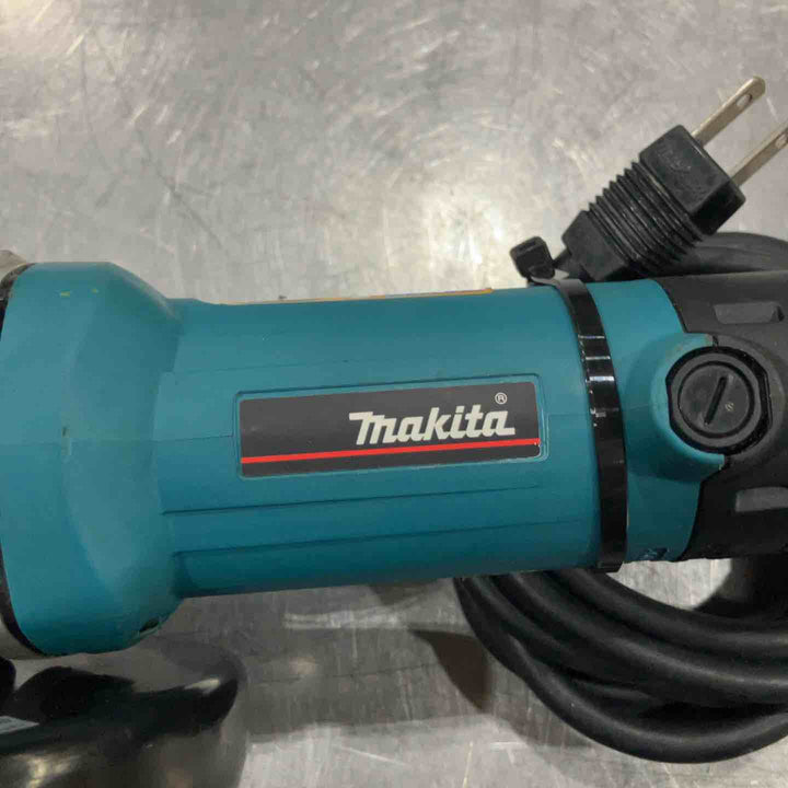 ☆マキタ(makita) 125mm ディスクグラインダ 9535B【川口店】