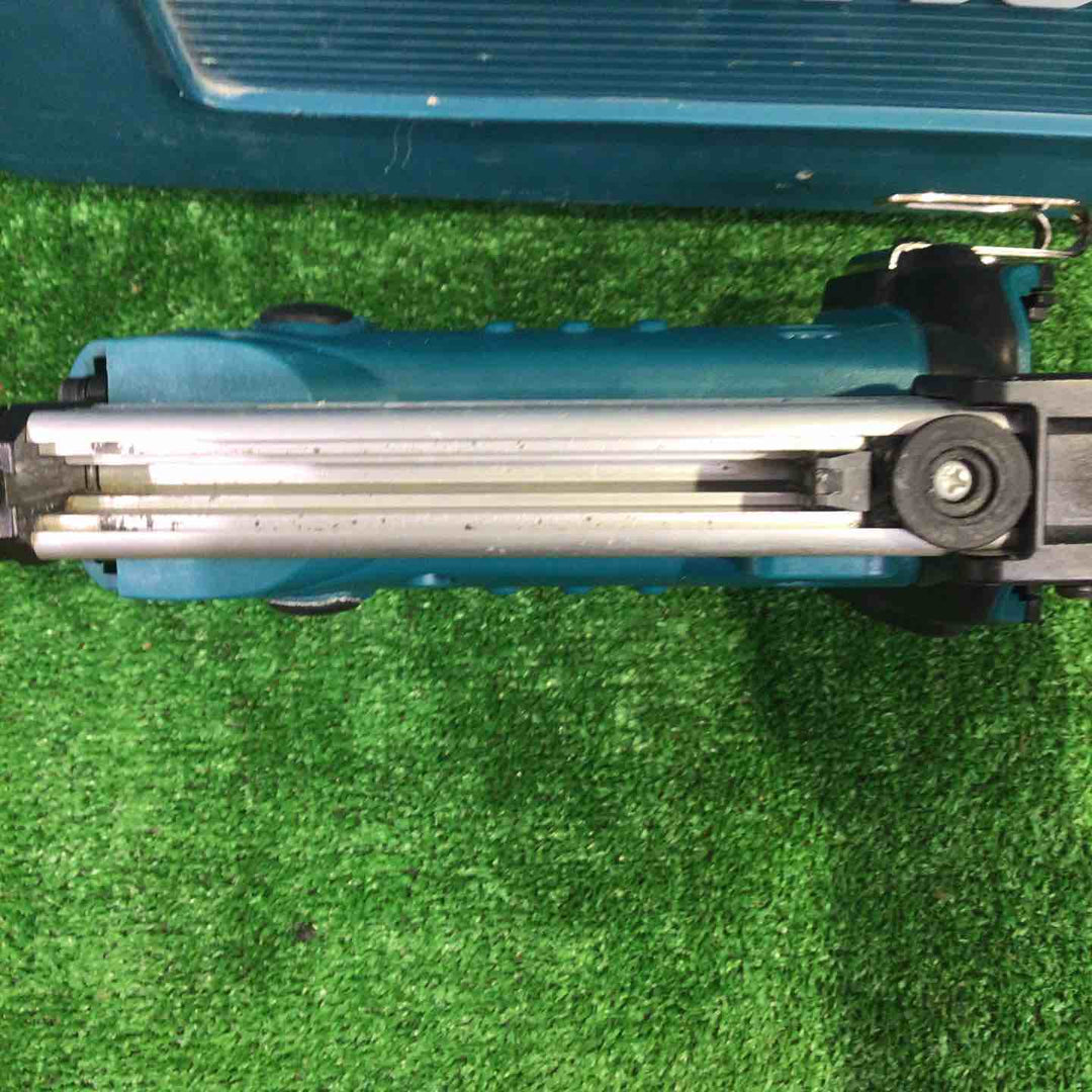 ☆マキタ(makita) コードレスタッカ ST420DZK【町田店】