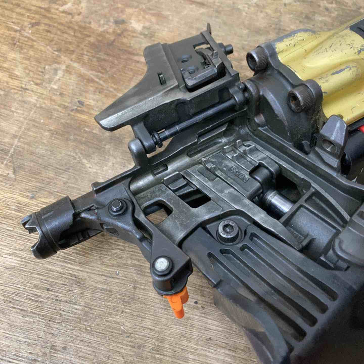 ★ハイコーキ(HIKOKI ※旧:日立工機) 高圧エア釘打ち機 NV65HMC【柏店】