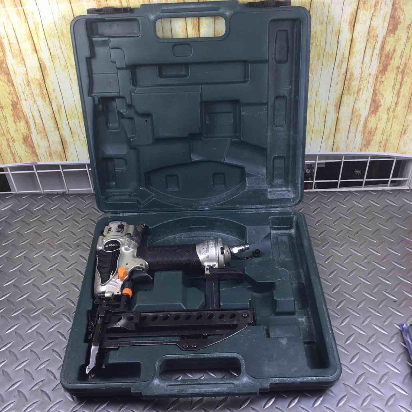 ハイコーキ(HIKOKI ※旧:日立工機) 常圧フロアタッカ N5004MF【川崎店