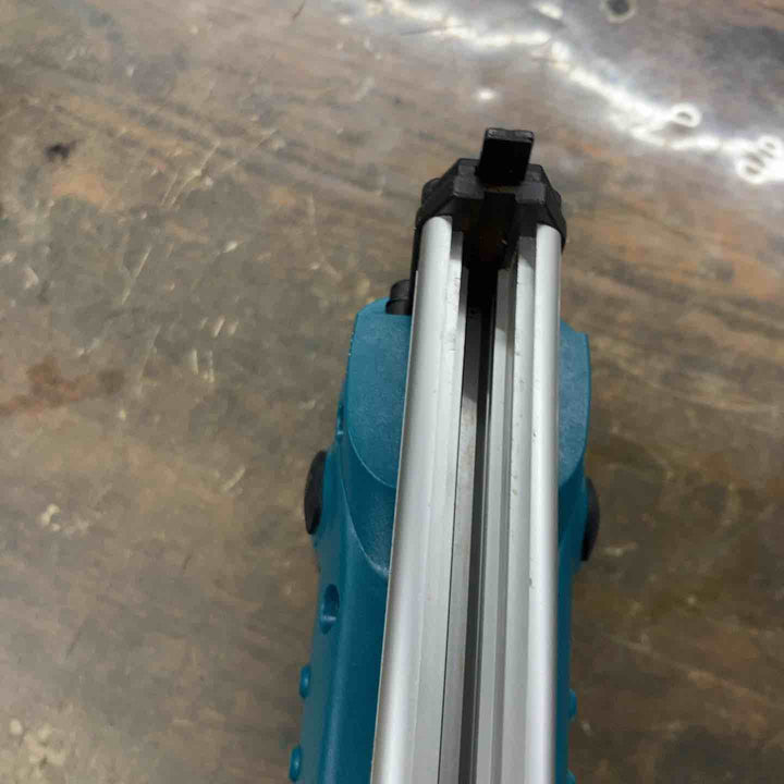 ☆マキタ(makita) コードレスタッカ ST420DZK【戸田店】