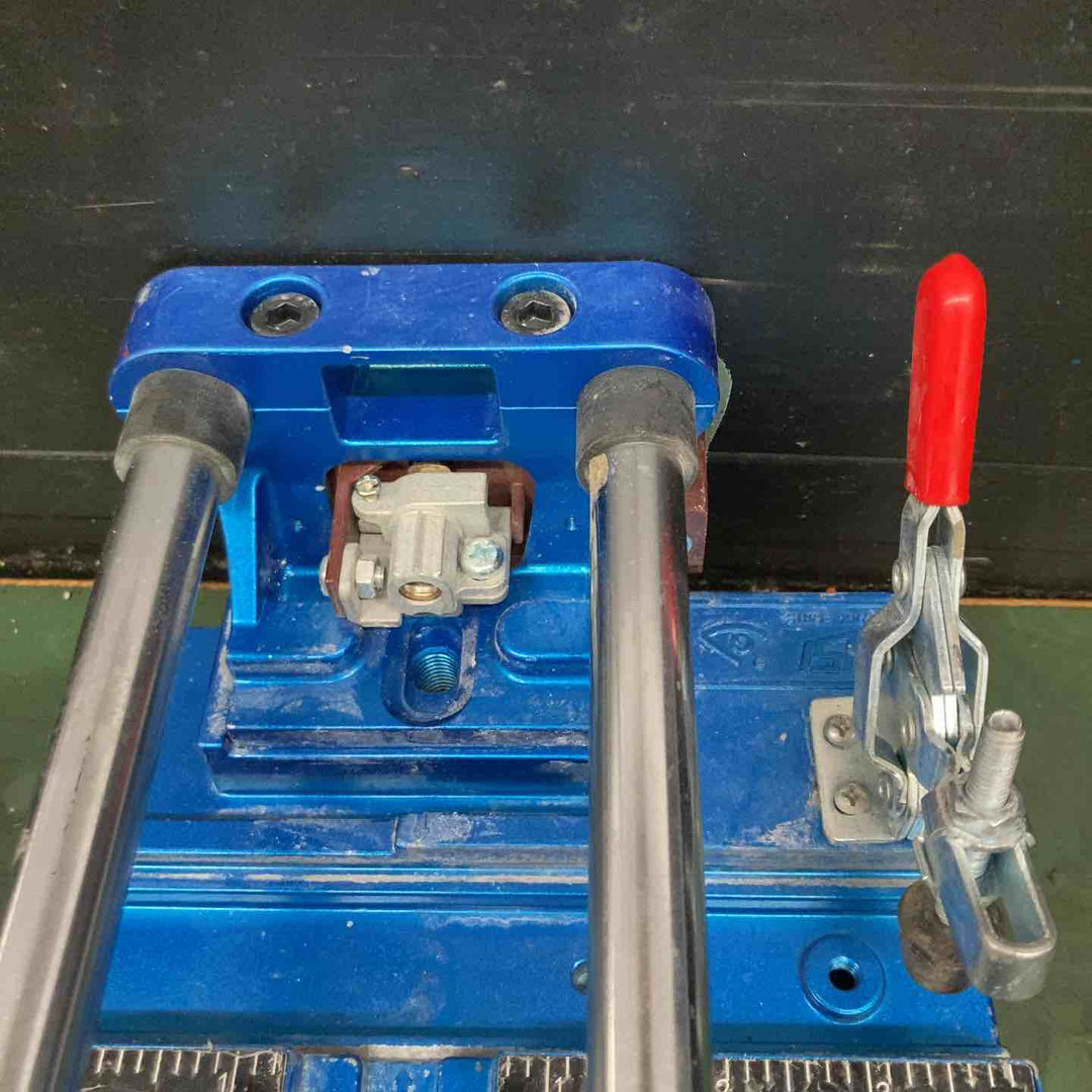 【中古品】◇石井超硬(ISHII) 手動タイル切断機 タフエースクリンカー 切断機 CW-320TLB　レーザー無し【戸田店】