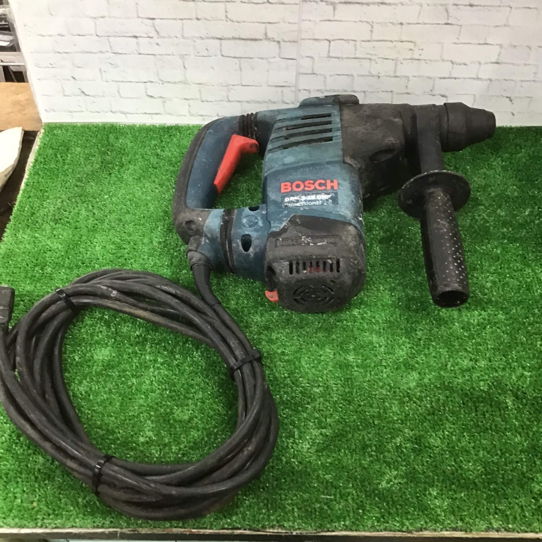 ☆ボッシュ(BOSCH) ハンマドリル GBH3-28DRE【町田店】 – アクトツール