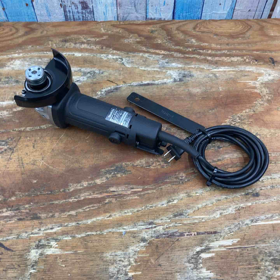 ☆マキタ(makita) 100mmディスクグラインダ 9539B【柏店】