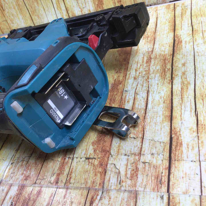 マキタ 充電式35mm面木釘打ち機 FN350DZ【川崎店】