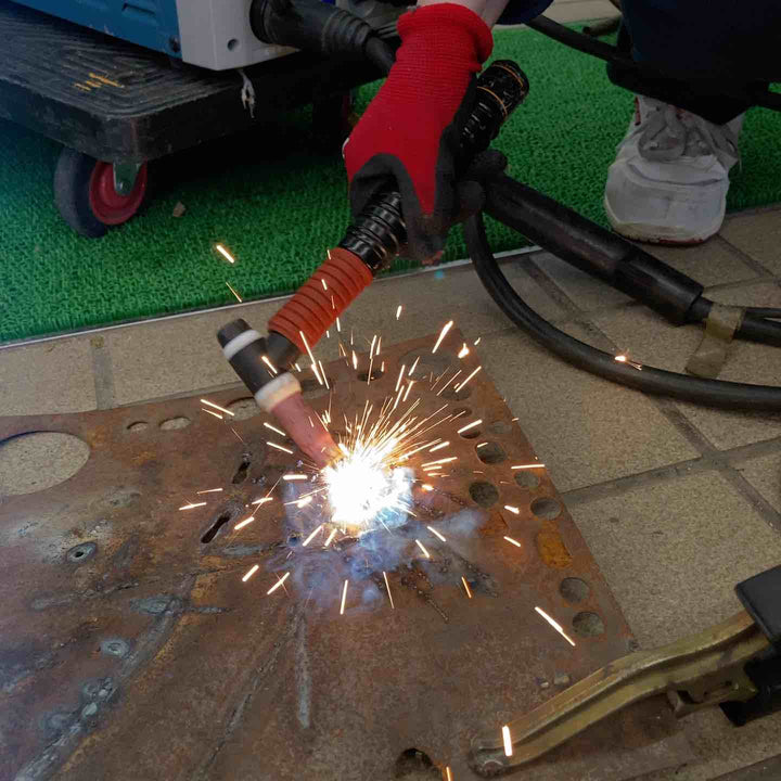 【現状品 】ダイヘン/DAIHEN 三相200 直流パルス溶接機 DT-300PⅡ アーク発生のみ確認【柏店】