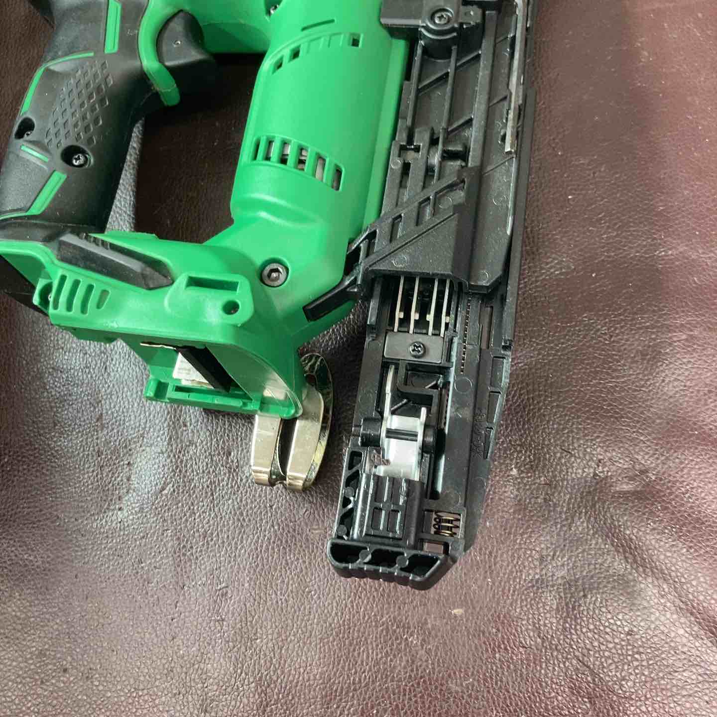中古品】 ハイコーキ(HIKOKI ※旧:日立工機) コードレスピンネイラ