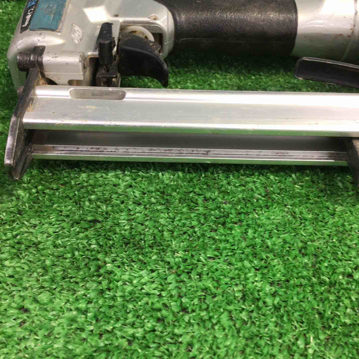 ◇マキタ(makita) 常圧エアタッカ  AT425A【町田店】