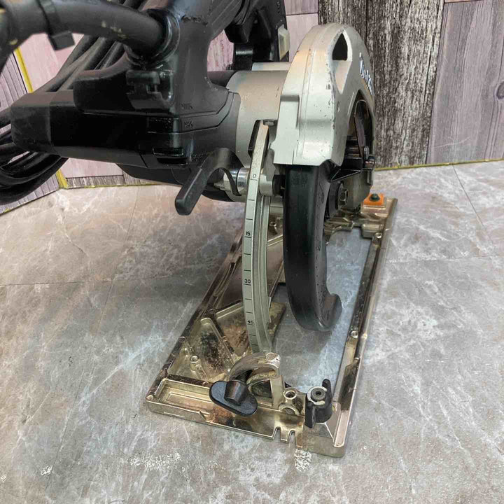 【現状品／保証なし】★マキタ(makita) 電子マルノコ HS6303B【八潮店】