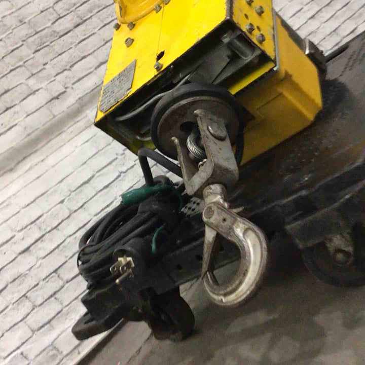 トーヨーコーケン ベビーホイスト BH-N940 荷重130kg 揚程40m 非常停止付【川口店】