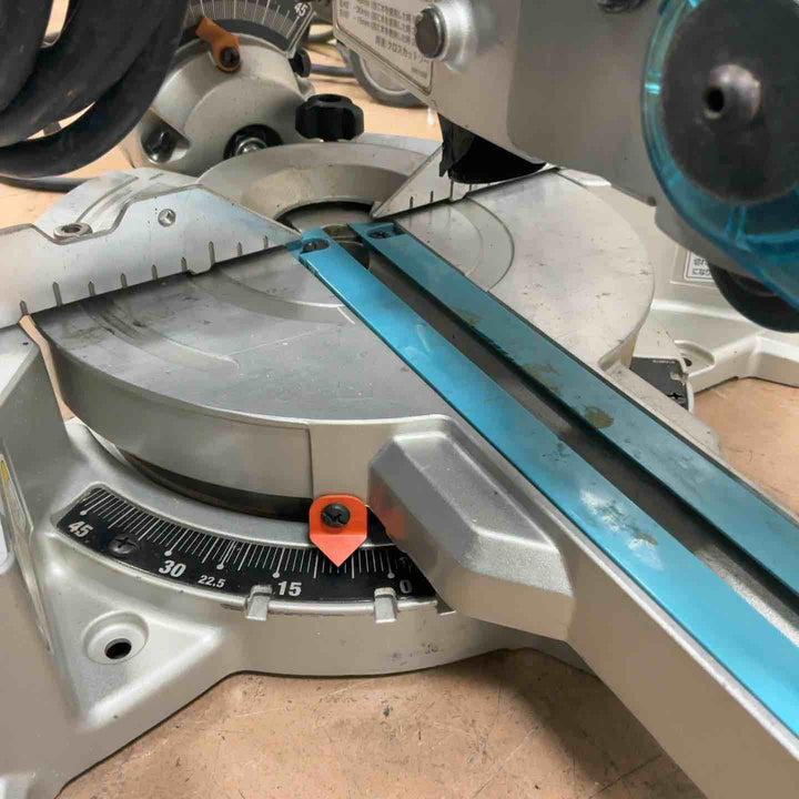 ★マキタ(makita) スライドマルノコ LS0613FL【草加店】