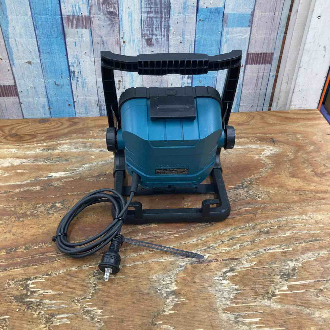 ★マキタ(makita) コードレスLEDスタンドライト ML805【柏店】