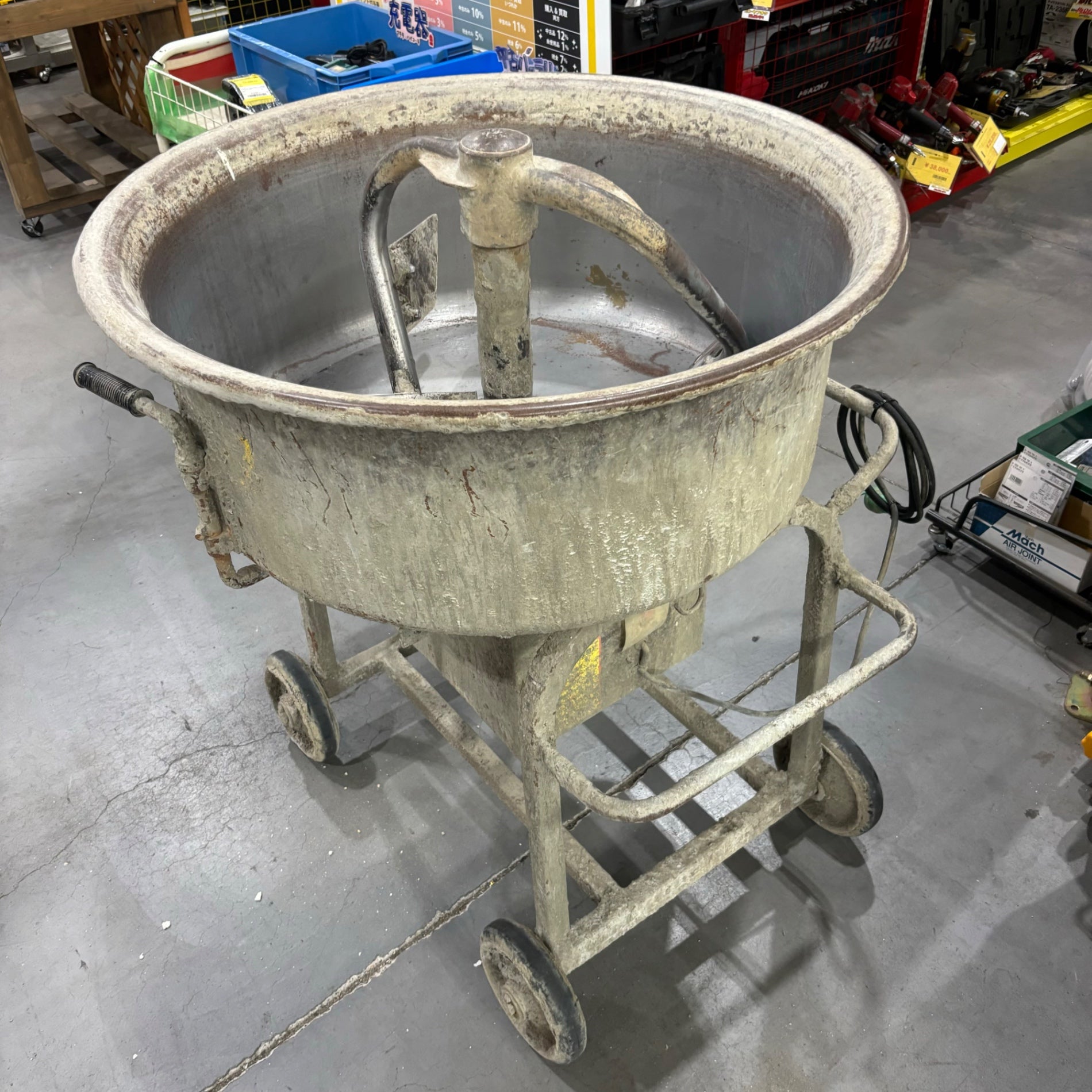 引取限定】モルタルミキサー