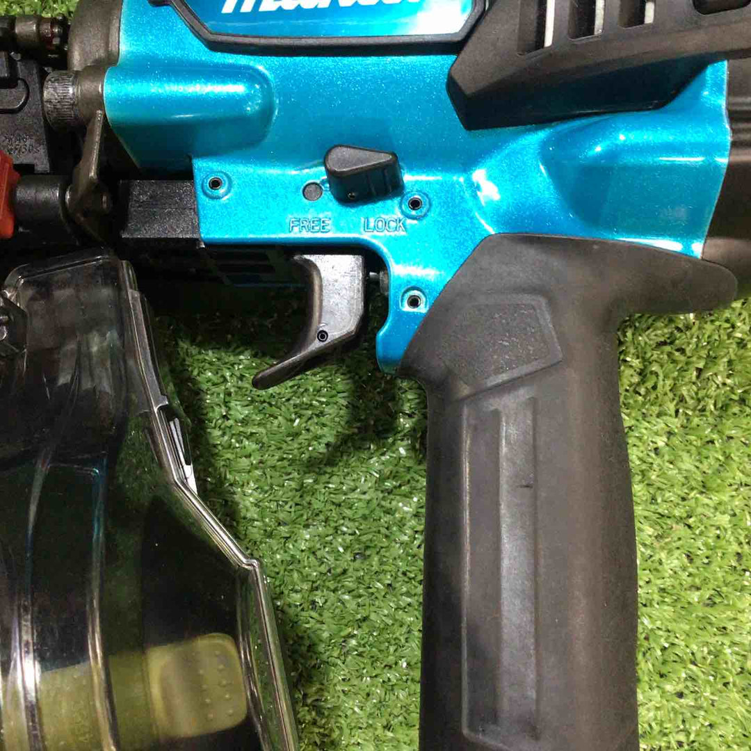 ★マキタ(makita) 高圧エア釘打ち機 AN933H【川崎店】