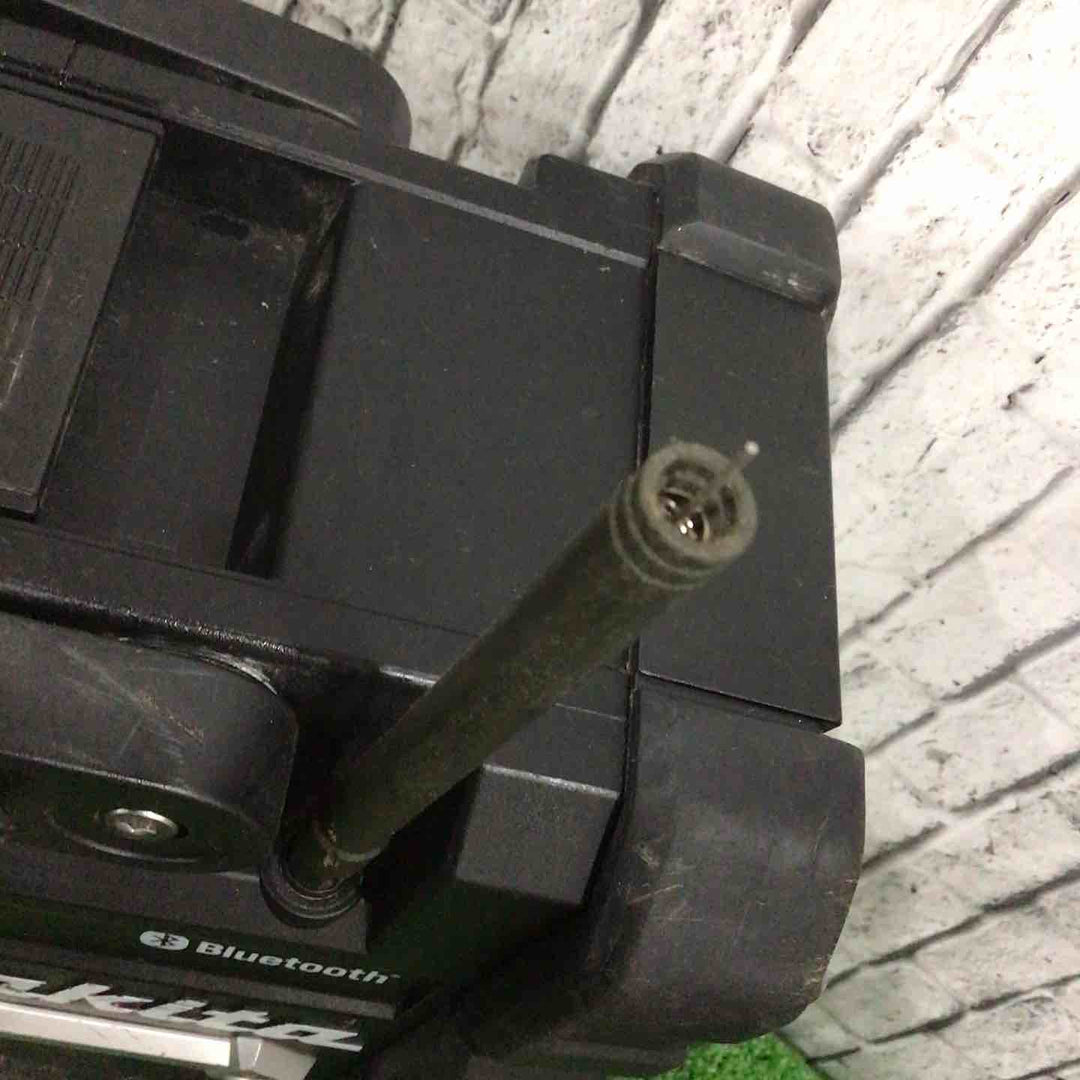 ★マキタ(makita) コードレスラジオ MR108B【川口店】