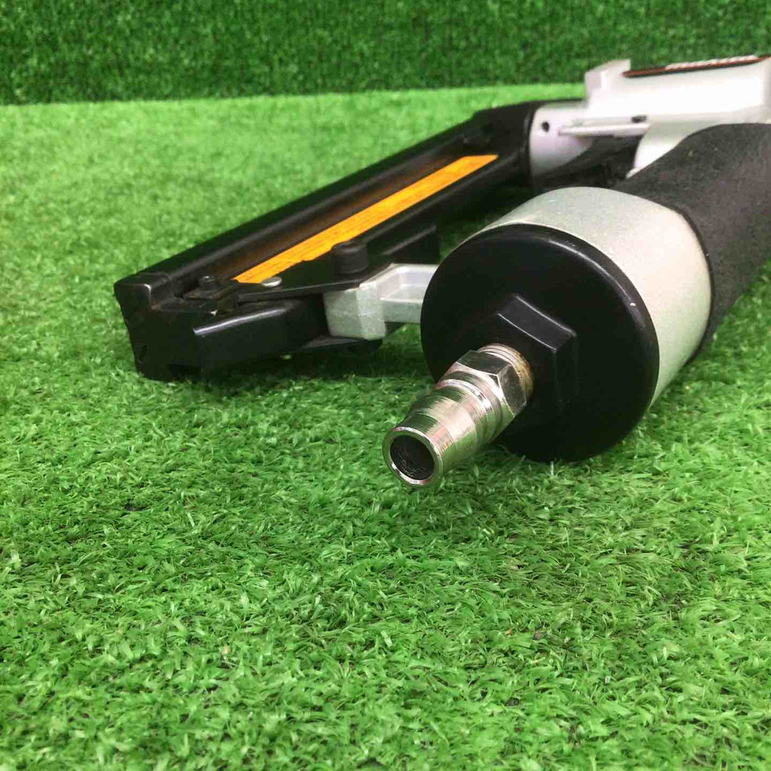 【現状品】 マキタ/makita 4mm常圧エアタッカ AT425BZK 【鴻巣店】