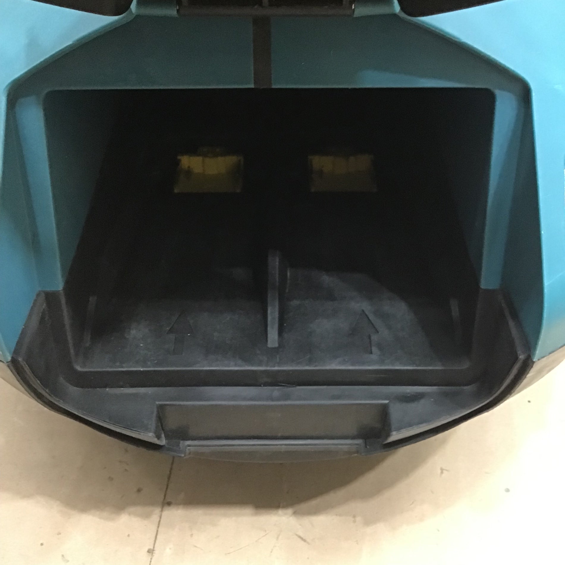 〇マキタ(makita) コードレスエリアライト(本体のみ)ML810【草加店】 〇マキタ(makita) コードレスエリアライト(本体のみ)ML810【草加店