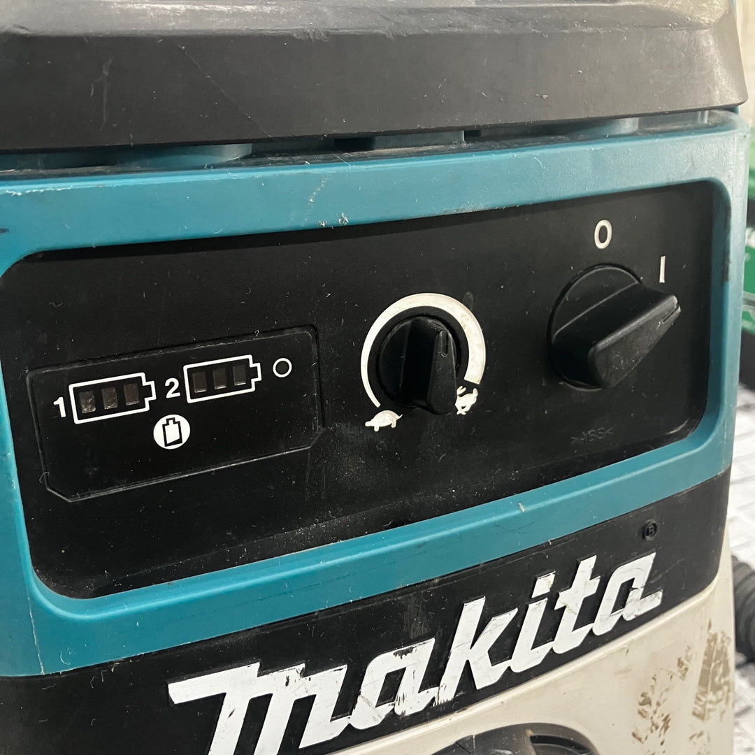 ★マキタ(makita) コードレス集じん機 乾湿両用 VC860DZ【川口店】