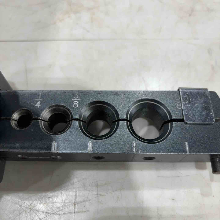 ◇BBK(文化貿易工業) 超軽量フレアツール(シリンダー付) 700-DPC【川口店】