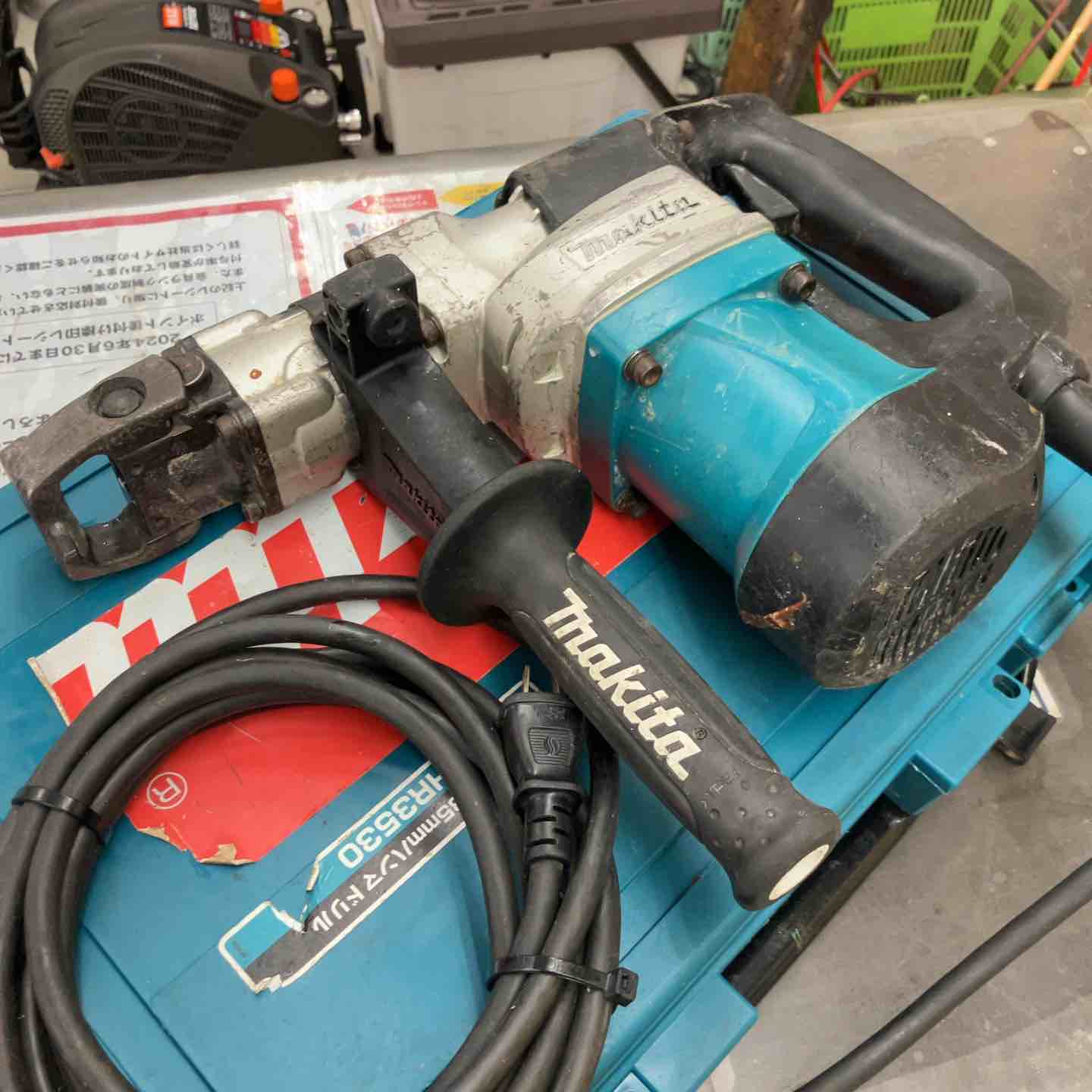★マキタ(makita) ハンマドリル HR3530【鴻巣店】 ☆マキタ(makita) ハンマドリル HR3530【鴻巣店】 – アクトツール