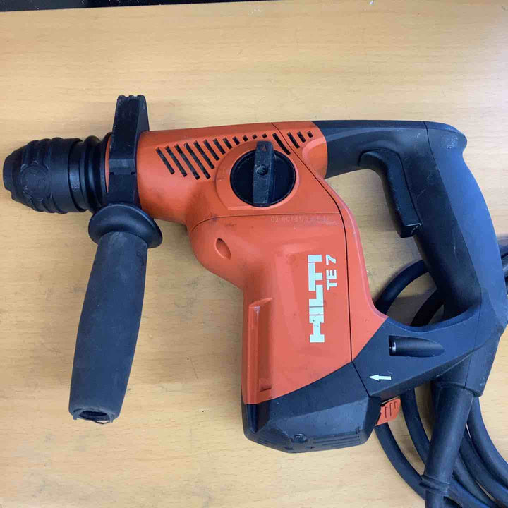 ヒルティ(HILTI) 集じんハンマドリル TE7-DRS コンクリート 穴あけ はつり コンクリート 石材 レンガ タイル 【越谷店】