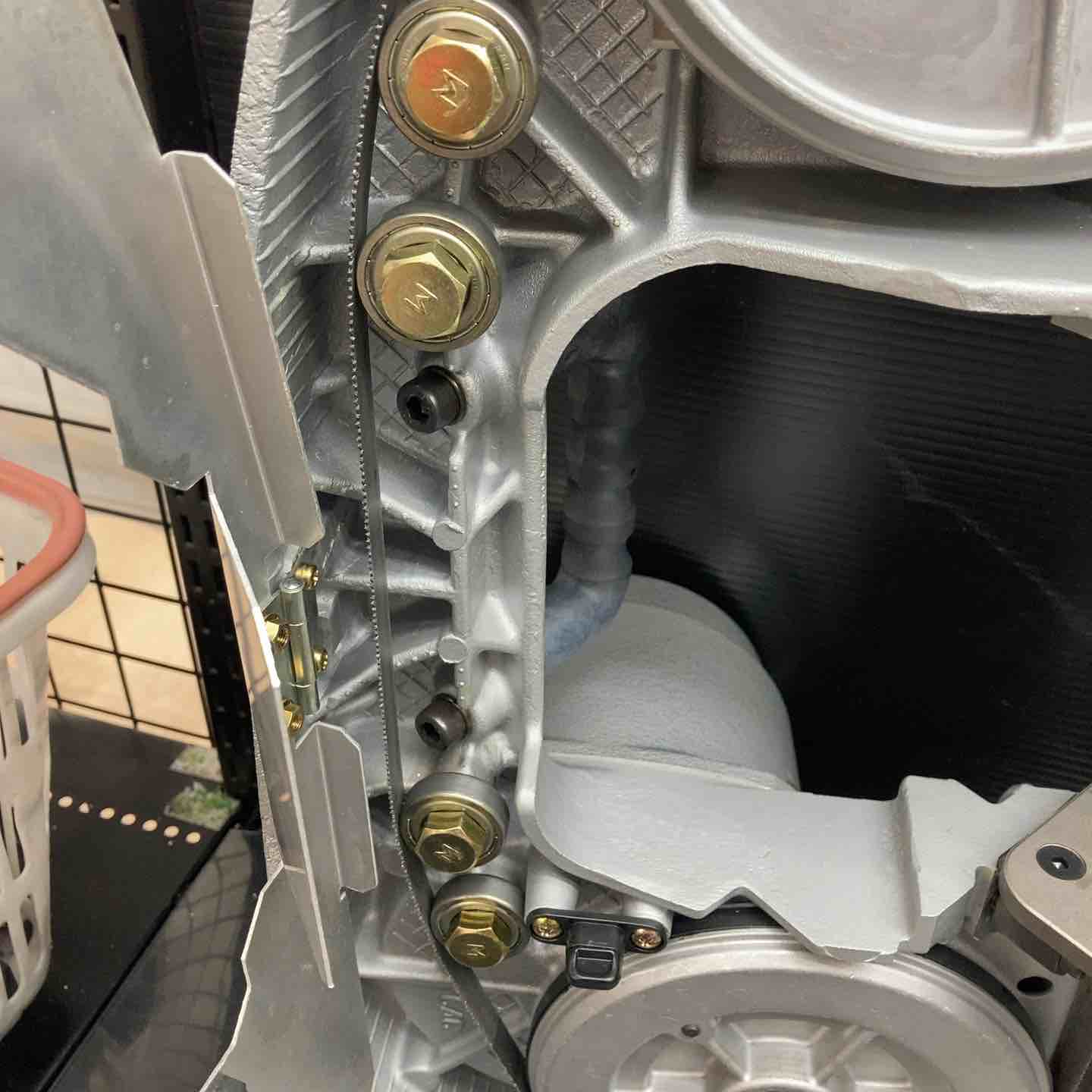 美品】新ダイワ(Shindaiwa) バンドソー RB120FV ライニング交換済み