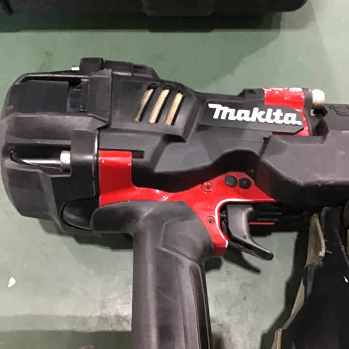 ★マキタ(makita) 高圧エア釘打ち機 AN936H【川口店】