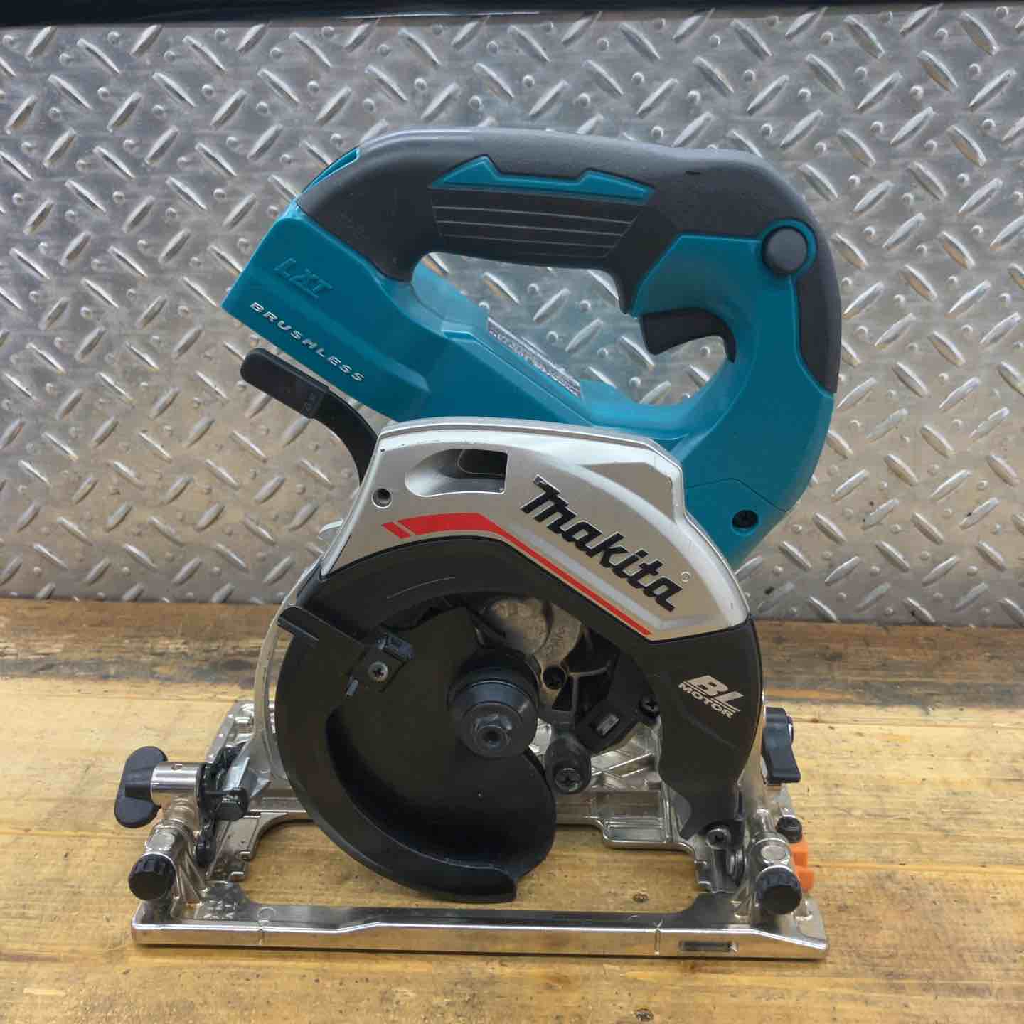 ★マキタ(makita) コードレス丸のこ HS471DZB【越谷店】 ☆マキタ(makita) コードレス丸のこ HS474DZ【所沢店】 – アクトツール