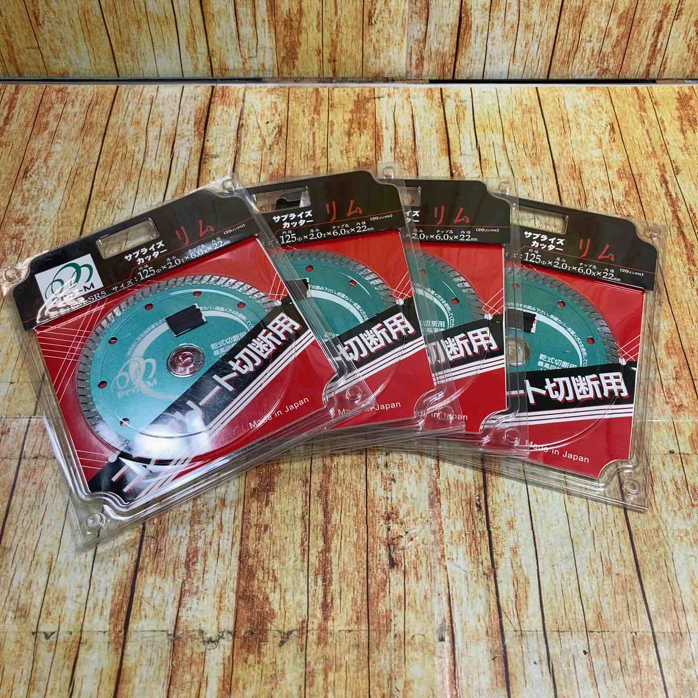 週末値下げ❗️ 冷媒管！　フルスイング大特価❗️ 週末値下げ❗️ 冷媒管！ フルスイング大特価❗️ ルクシィ