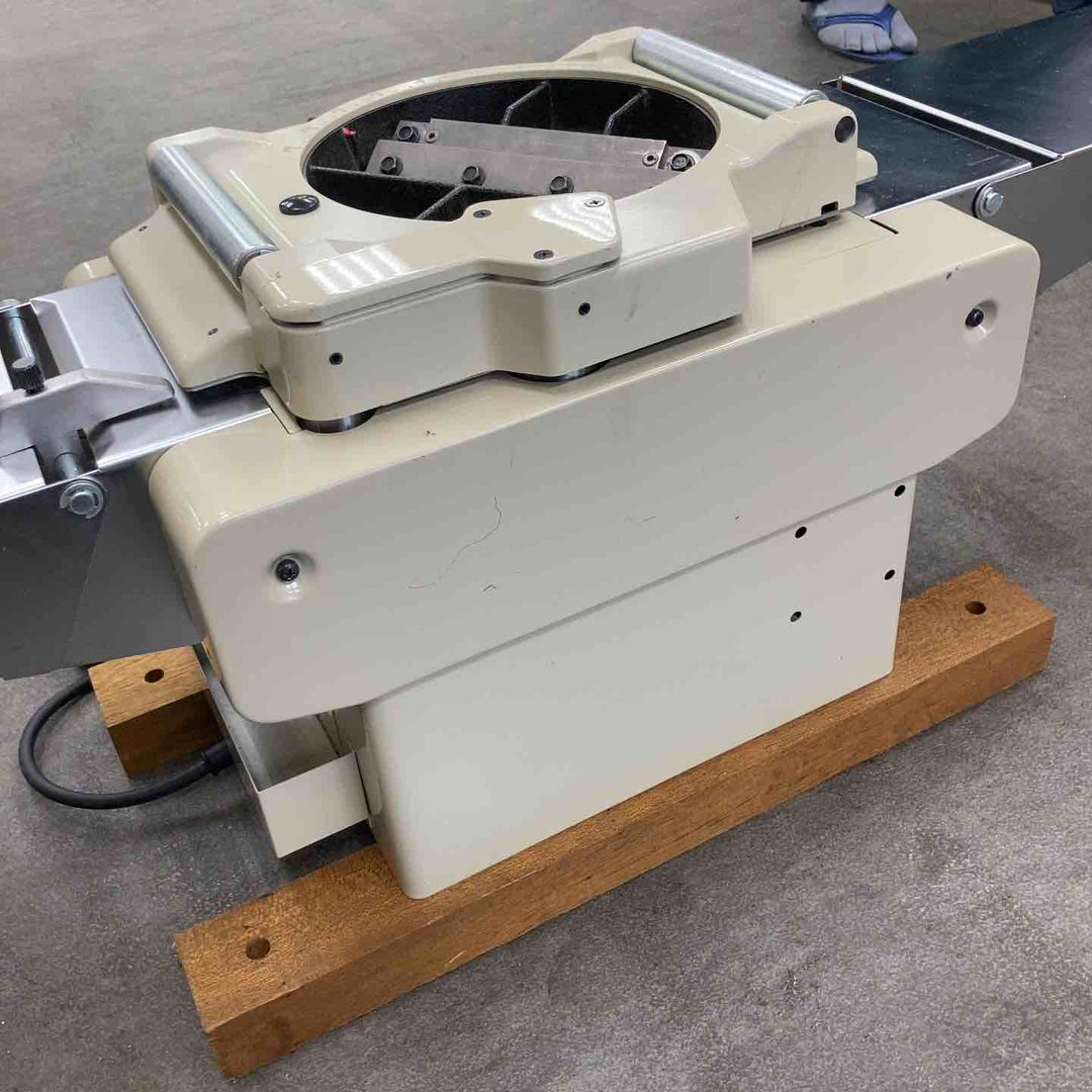 【店頭受取り限定】☆マキタ(makita) 超仕上カンナ LP1802C【川崎店】