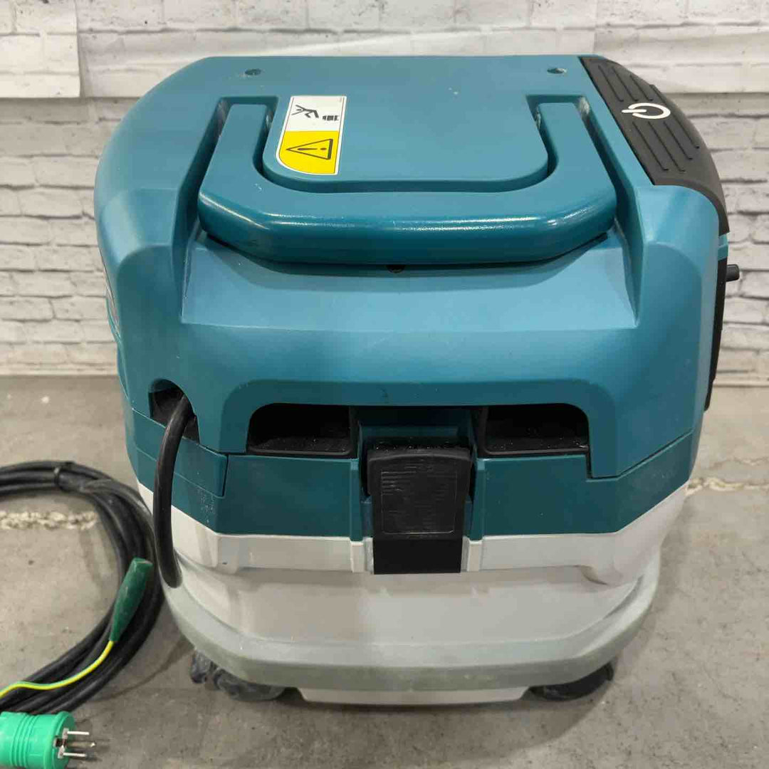 ★マキタ(makita) 集じん機 乾式 VC0830 連動機能【川口店】