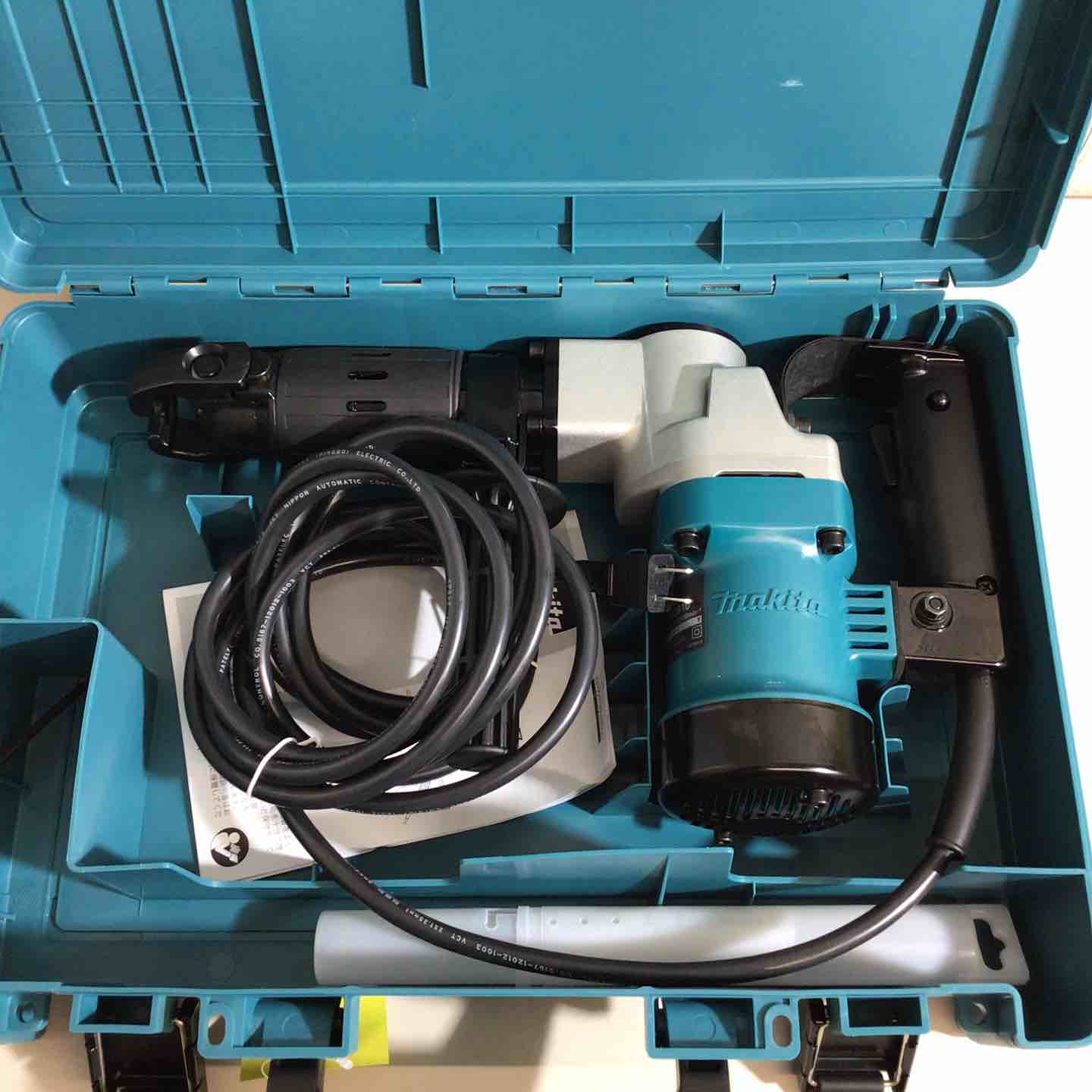未使用品】☆マキタ(makita) 電動ハンマ HM0810【戸田店