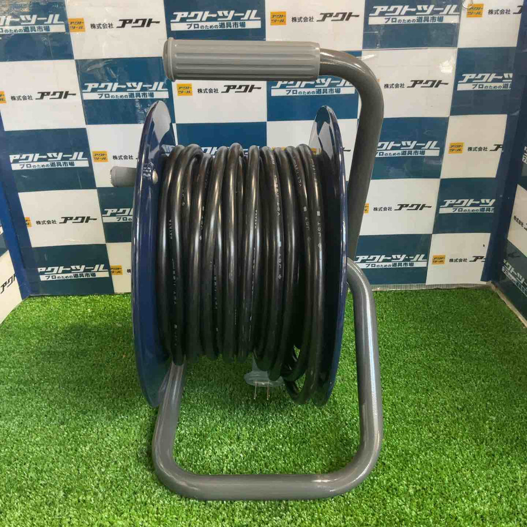 ハタヤ (HATAYA) シンサンデーレインボーリール 屋外用 防雨型 日本製 15ｍ ネイビー CC-15Y(N)【草加店】