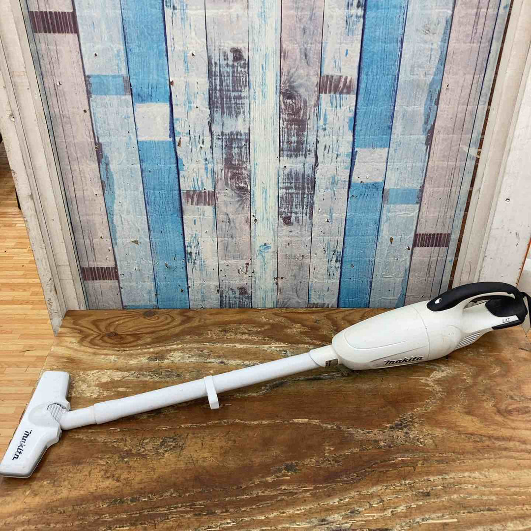 ◇マキタ(makita) コードレスクリーナー CL180FDZW【柏店】