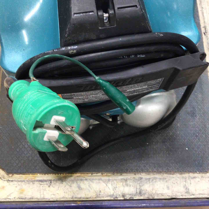 ★マキタ(makita) エアコンプレッサー AC462XS【草加店】