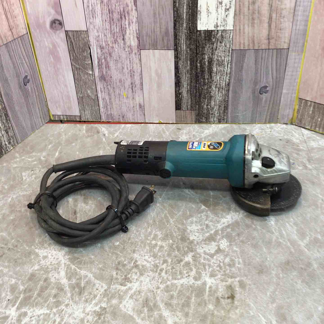 ☆マキタ(makita) 100mmディスクグラインダ 9533B【八潮店】