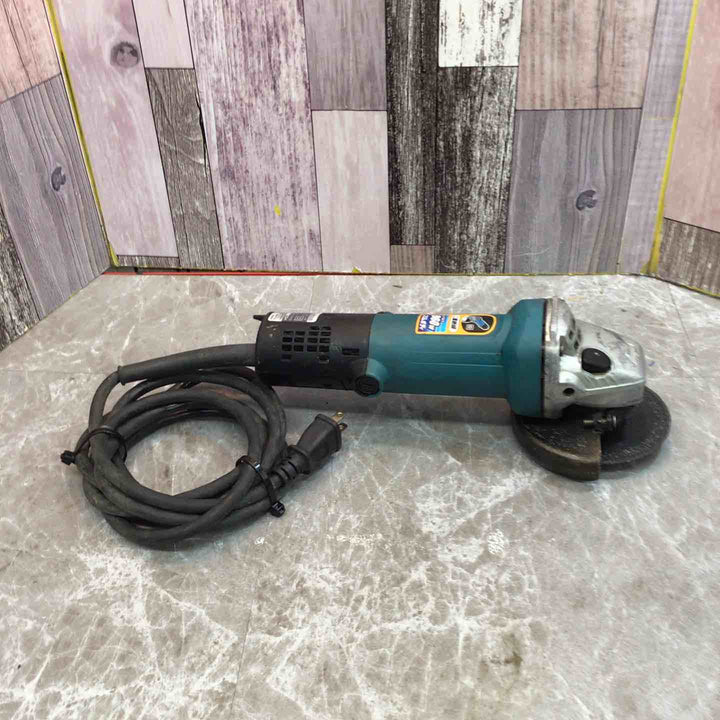 ☆マキタ(makita) 100mmディスクグラインダ 9533B【八潮店】