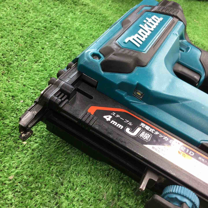 【中古・本体バッテリセット！】 マキタ makita 18V 4mm コードレスタッカー ST421DZ 【桶川店】