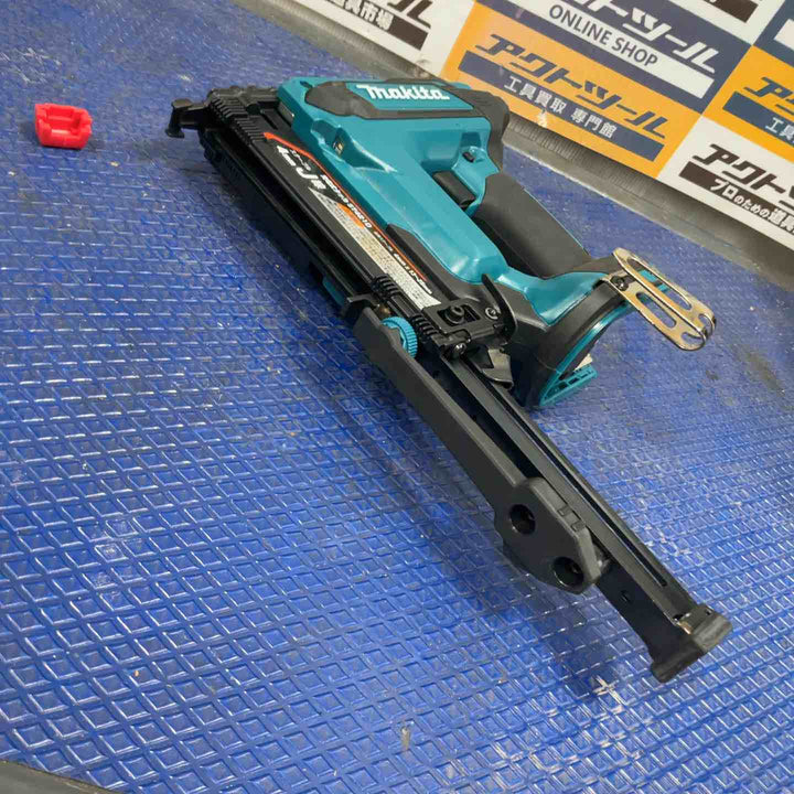★マキタ(makita) コードレスタッカー ST421DZK【草加店】