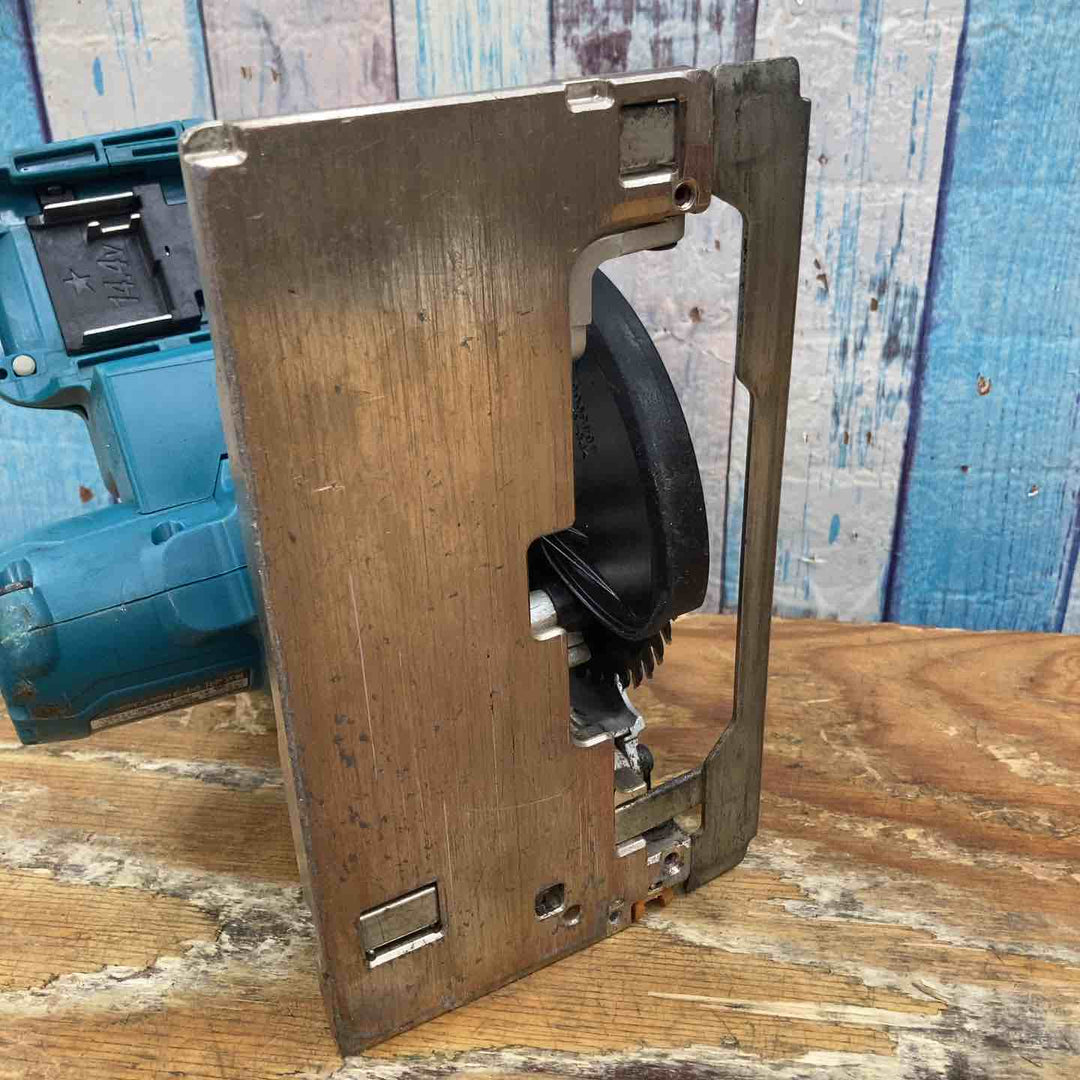 【中古品】★マキタ(makita) コードレス丸のこ HS470DZ 14.4V 本体のみ【柏店】